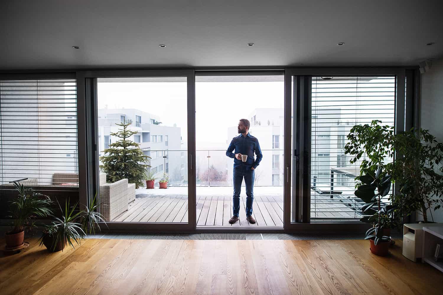 Proiect casă - De ce să optezi pentru balcon închis?